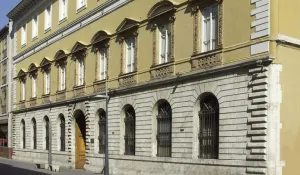 Palazzo Montani Leoni